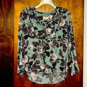 Loft peasant top size small petite